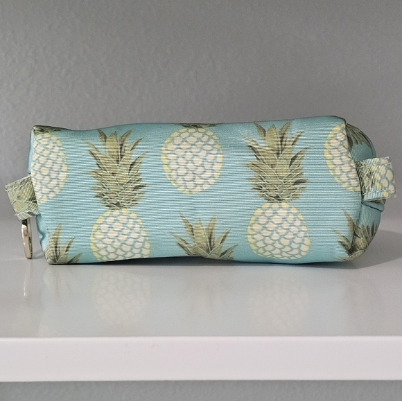๐ 4 for $25 ๐ CONTENTS BY ALLEGRO PINEAPPLE MAKEUP TRAVEL BAG - Picture 3 of 7